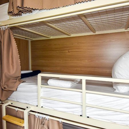 Caravan Hostel Dc 워싱턴 외부 사진