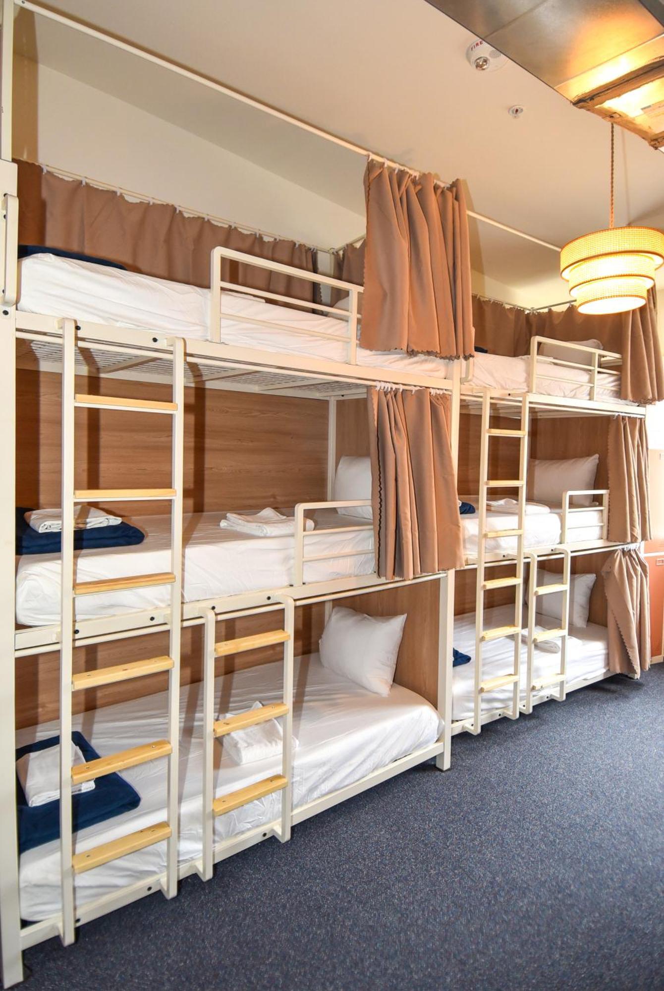 Caravan Hostel Dc 워싱턴 외부 사진
