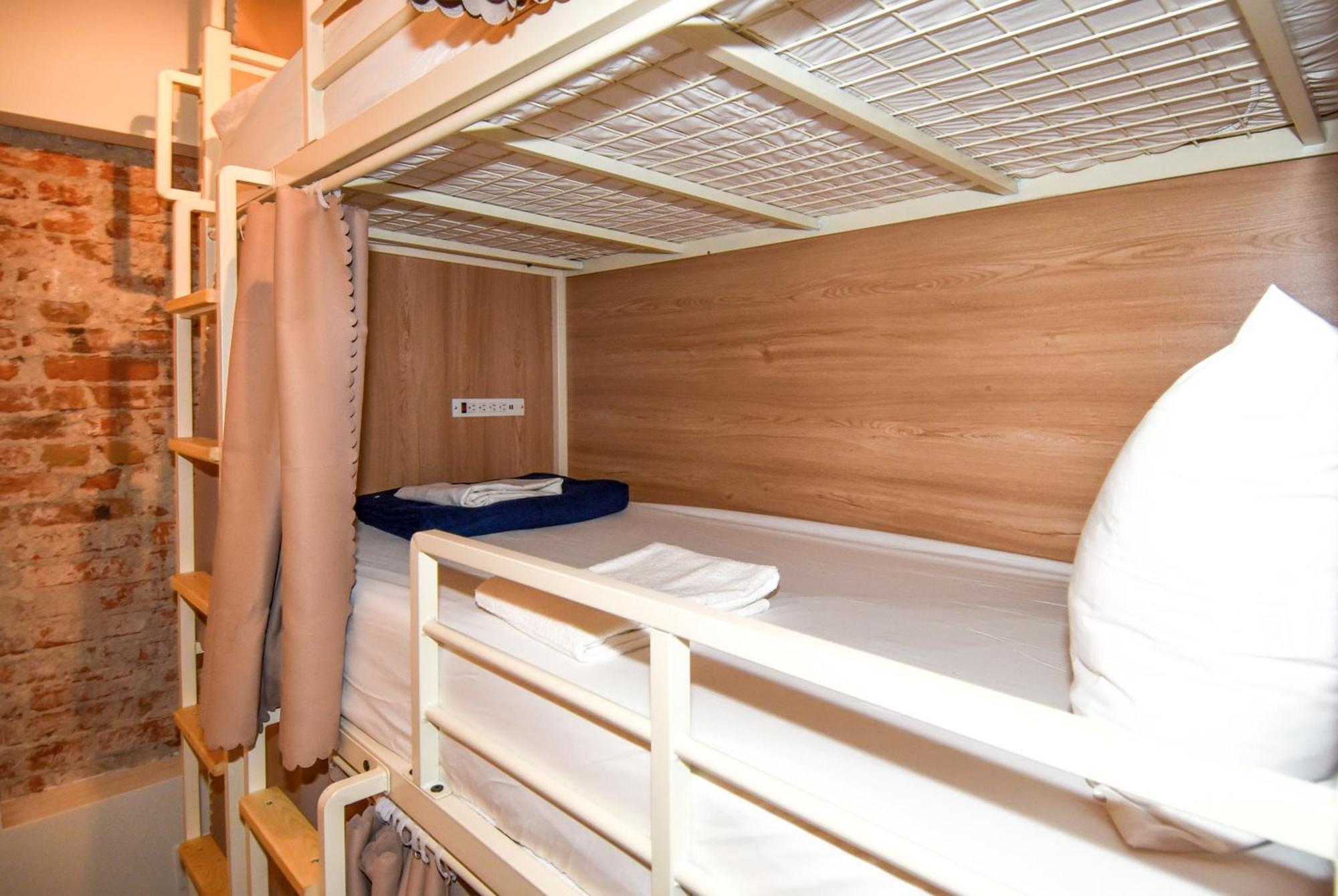 Caravan Hostel Dc 워싱턴 외부 사진