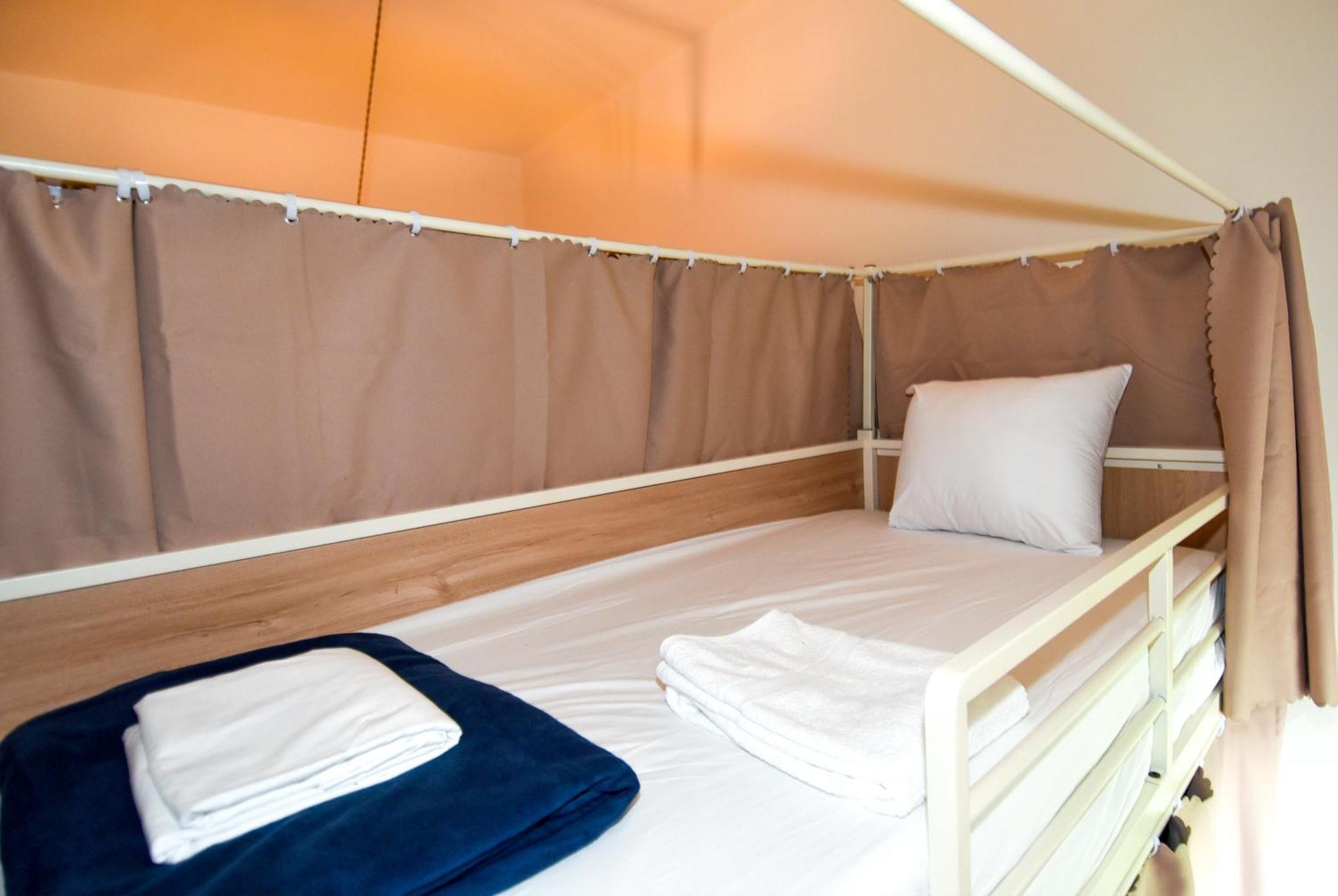 Caravan Hostel Dc 워싱턴 외부 사진